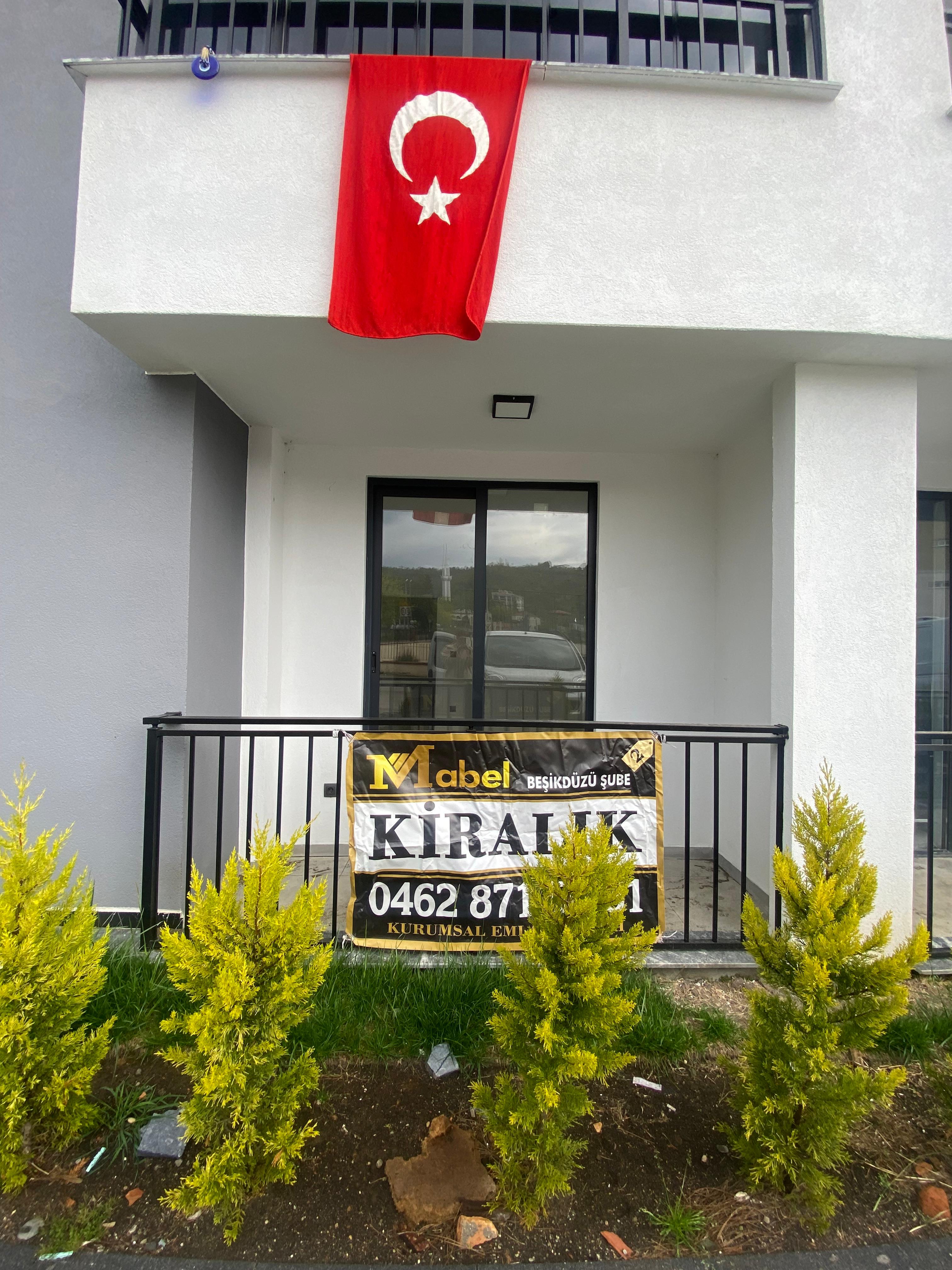 MABEL GAYRİMENKUL/ADACIK YAKAMOZ SİTESİNDE 1+1 SATILIK DAİRE